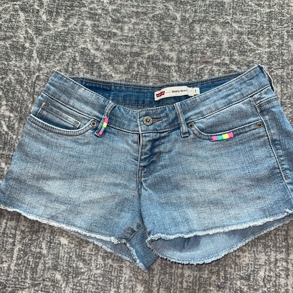 Women’s Levi’s Denim Shorty Shorts - Picture 1 of 3